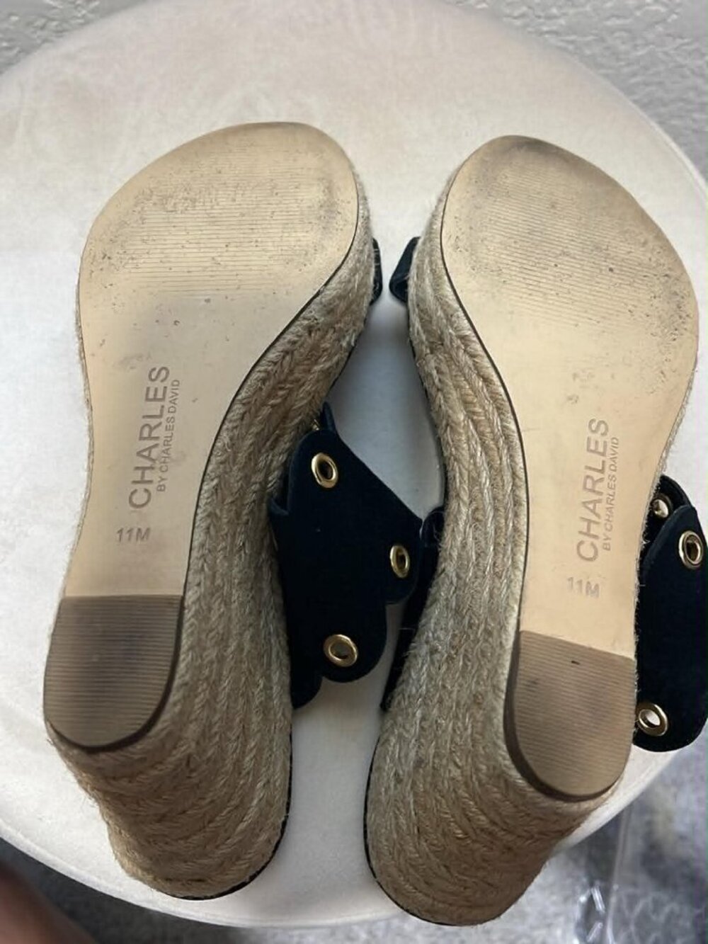 Charles by Charles David Wedge Espadrille Sandals Black Suede with Grommets Sz11 - Picture 6 of 6
